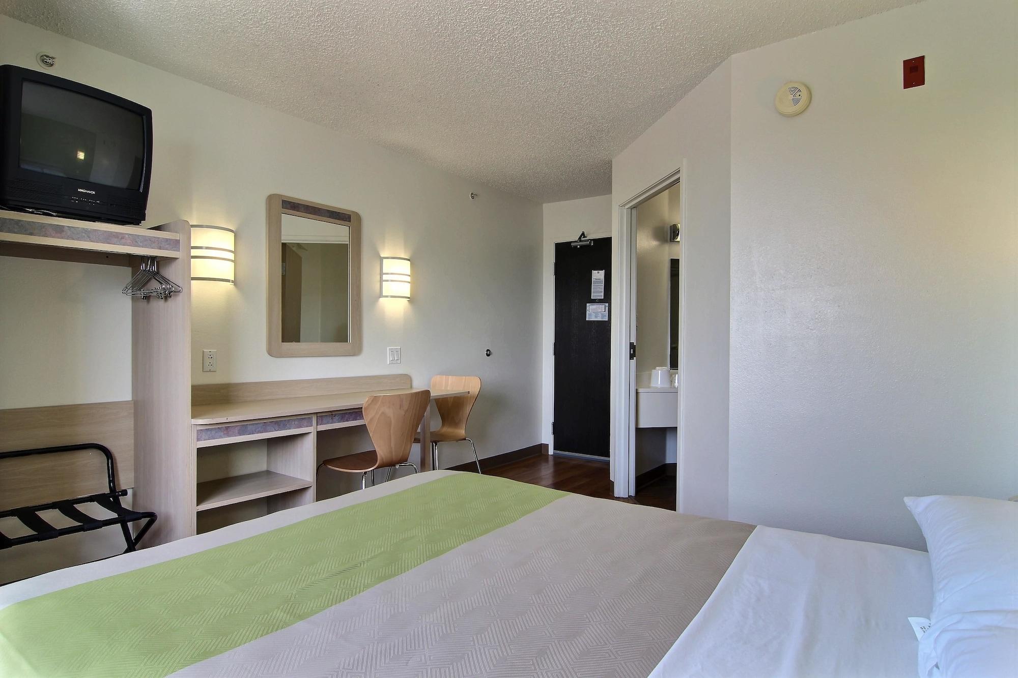 Motel 6-Albuquerque, Nm - North Εξωτερικό φωτογραφία